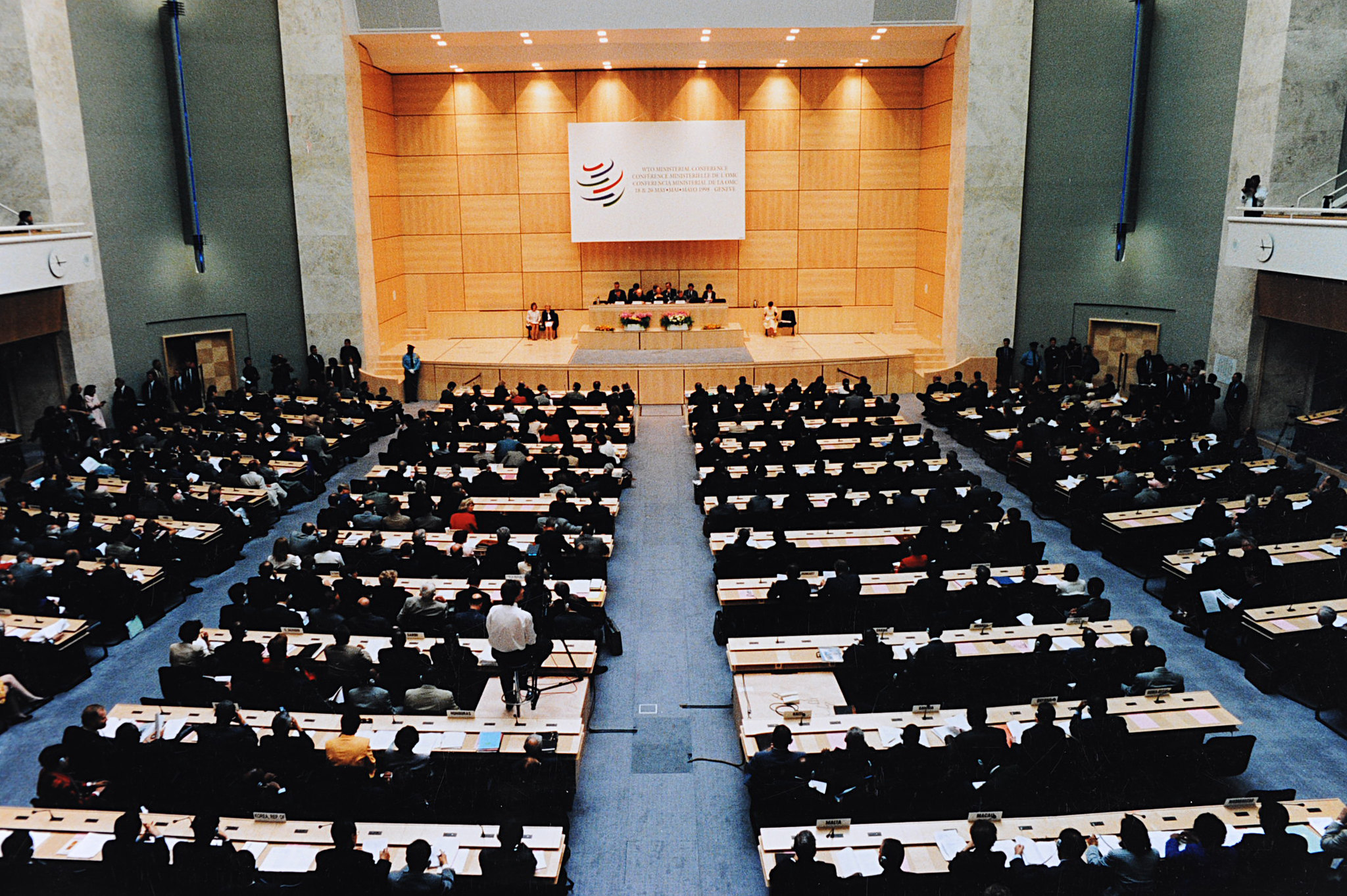 A large meeting room for the 1998 Geneva Ministerial Conference of the WTO